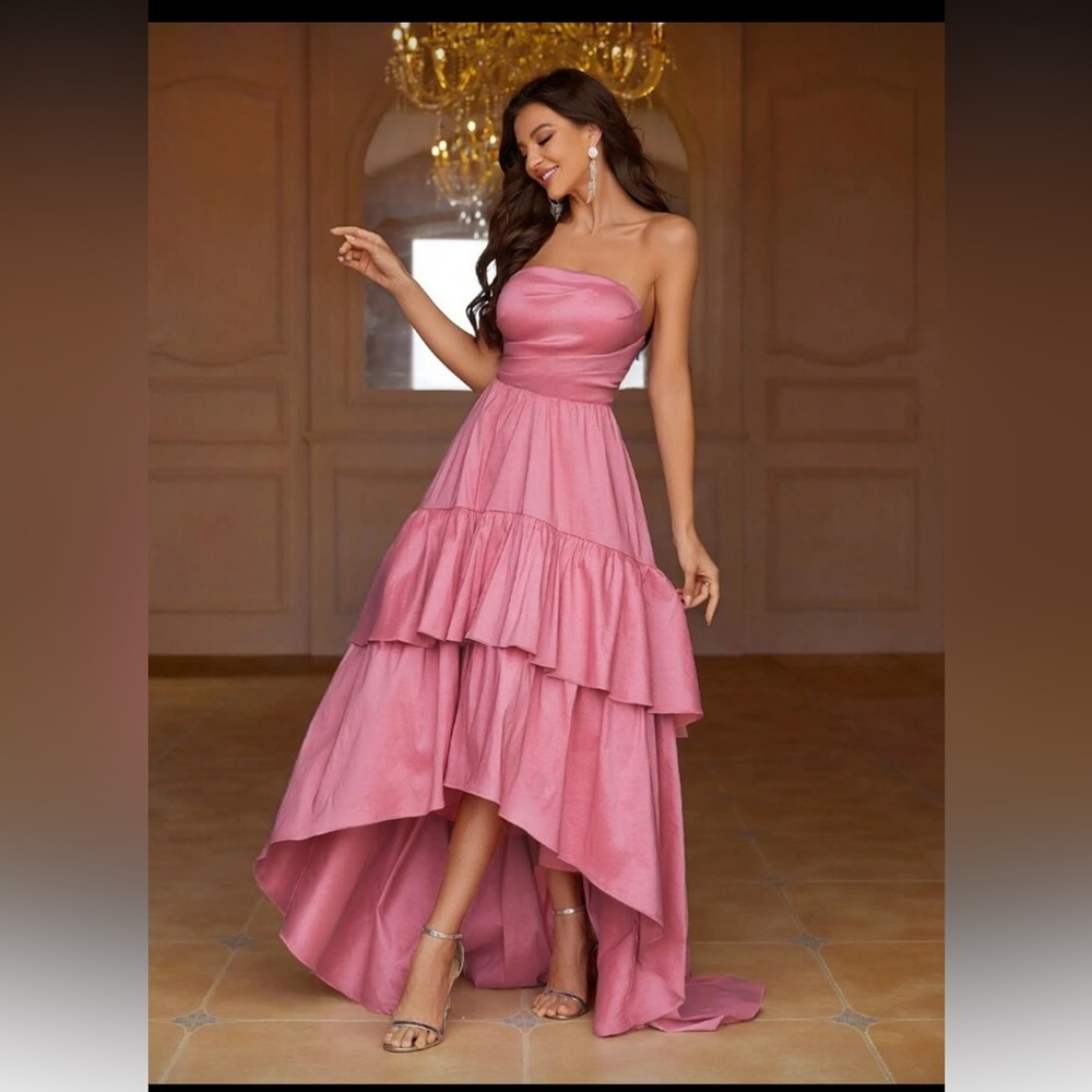 Elegant Pink Strapless Evening Gown